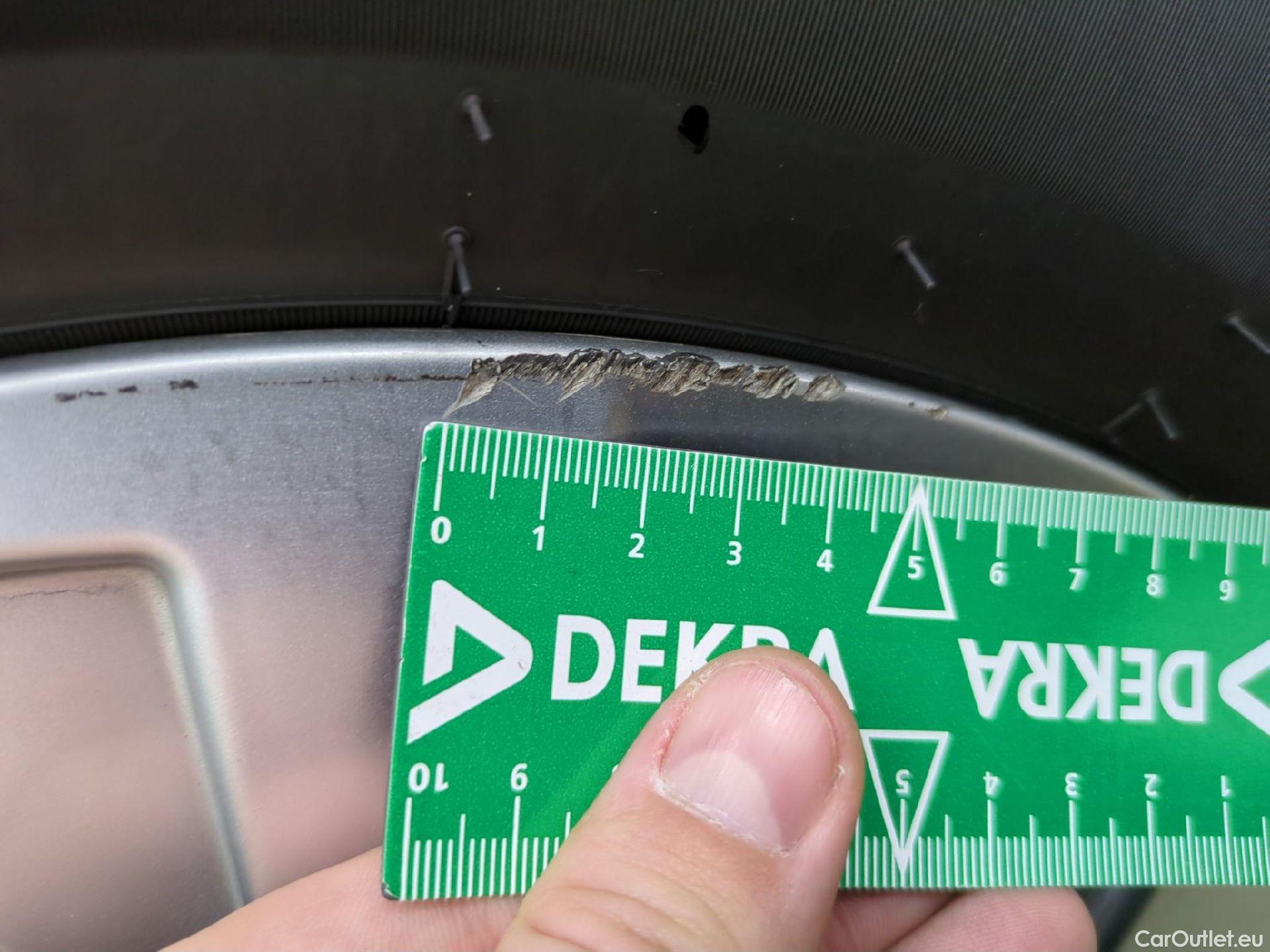  Peugeot  3008  Active Pack 1.2 PureTech 130CV BVA8 E6d #4