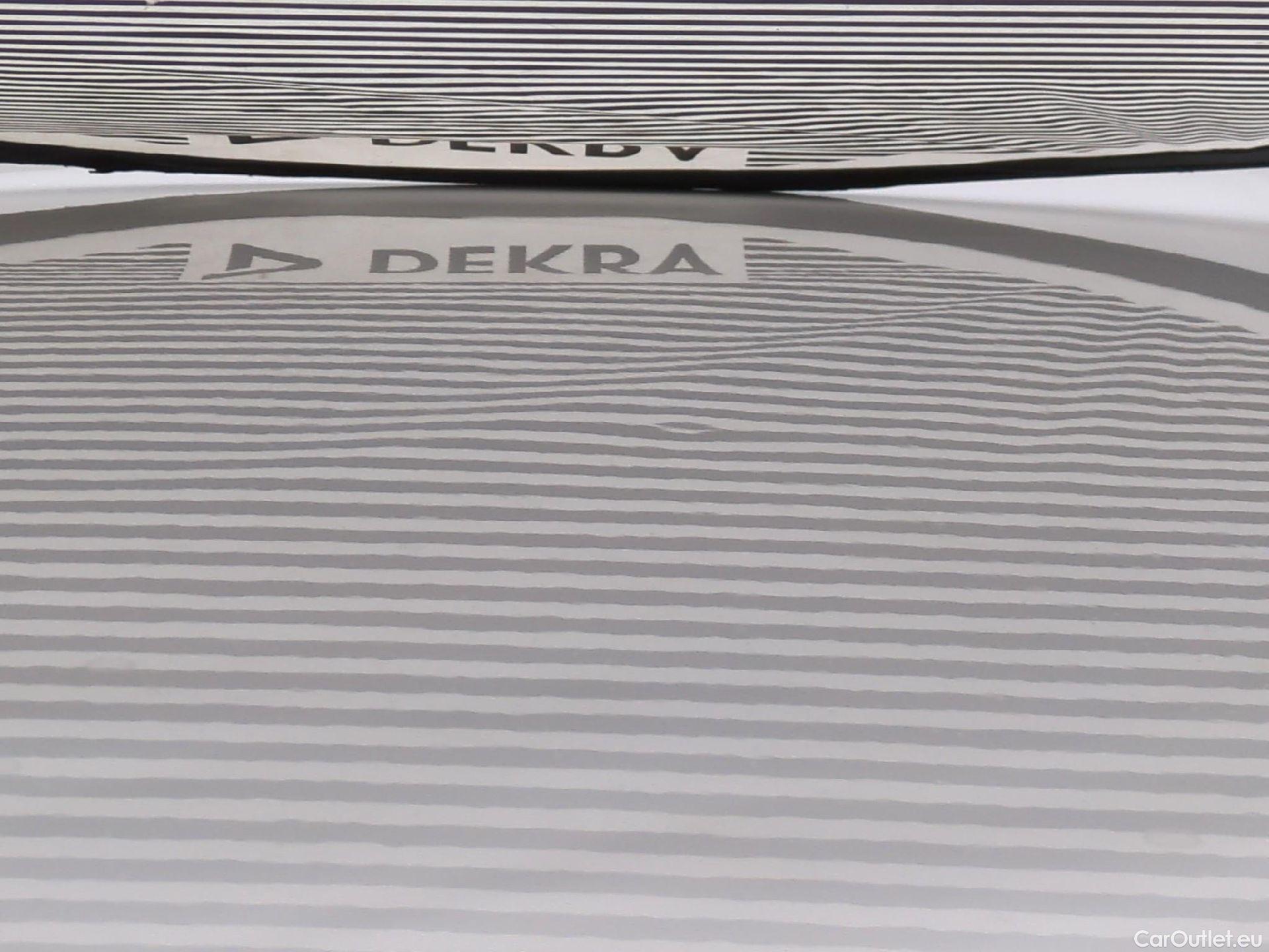  Peugeot  308 PEUGEOT  SW / 2021 / 5P / Break PureTech 130 S&S EAT 8 ALLURE #27