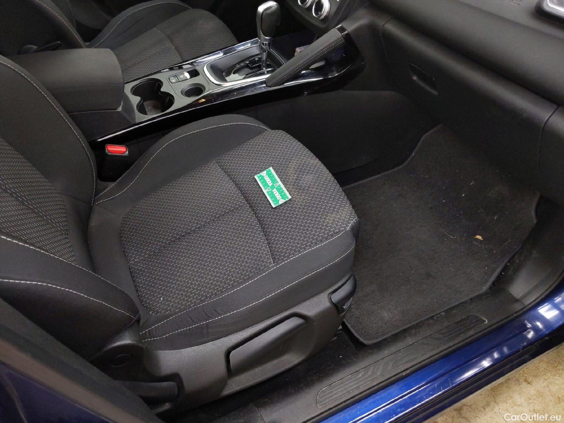  Renault  Kadjar RENAULT  / 2018 / 5P / Crossover Business Blue dCi 115 EDC #35