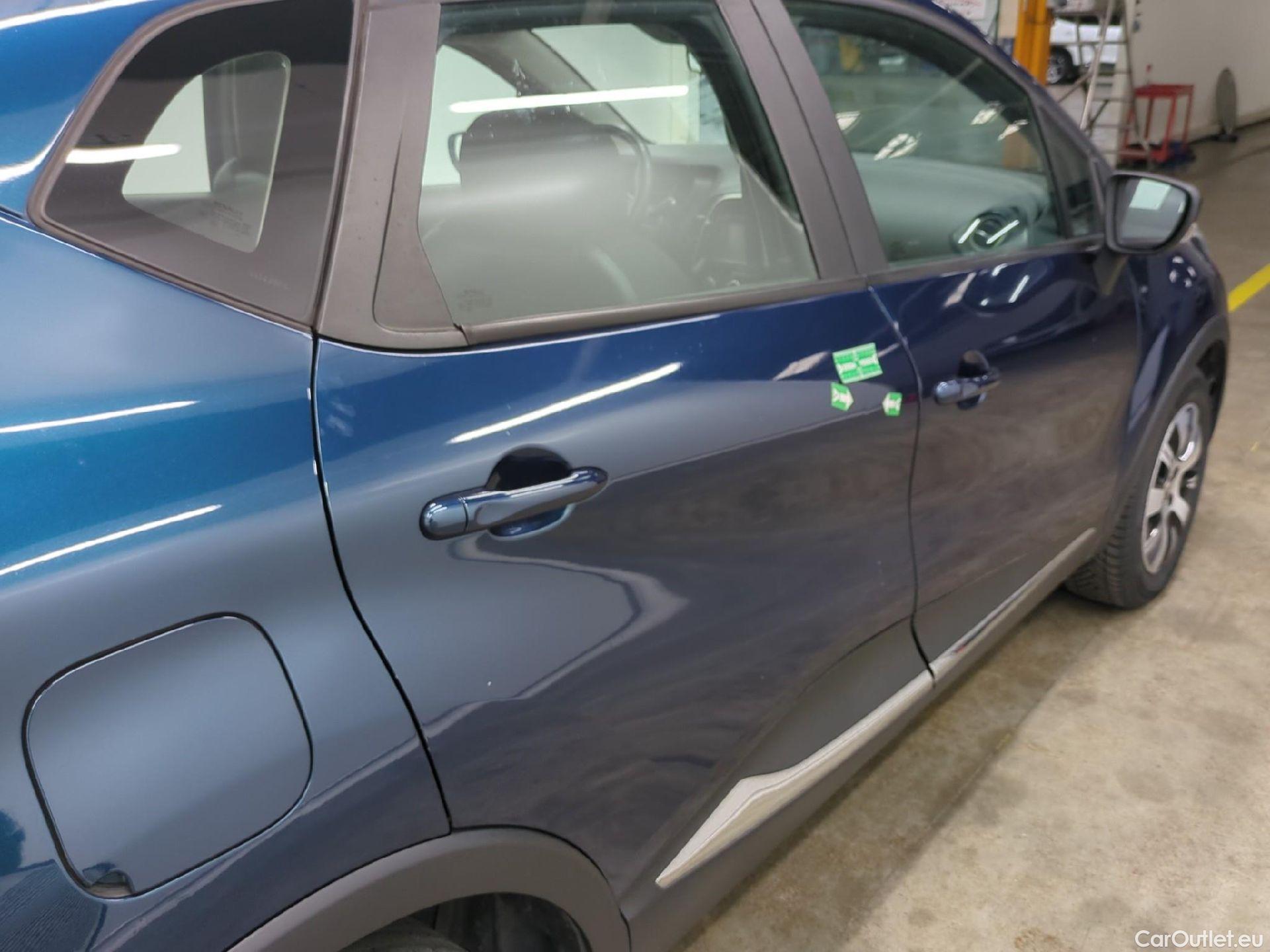  Renault  Captur RENAULT  5p Crossover Business dCi 90 - 18 #42