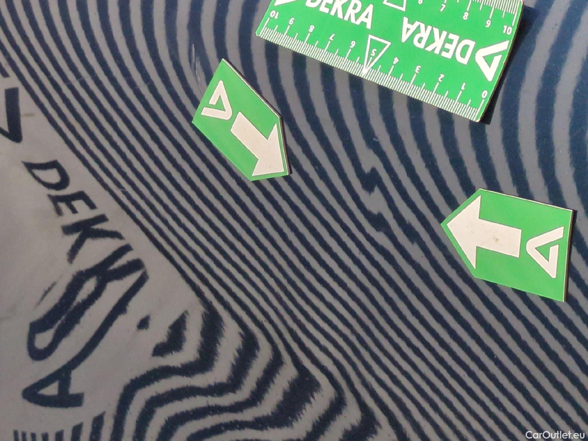  Renault  Captur RENAULT  5p Crossover Business dCi 90 - 18 #43