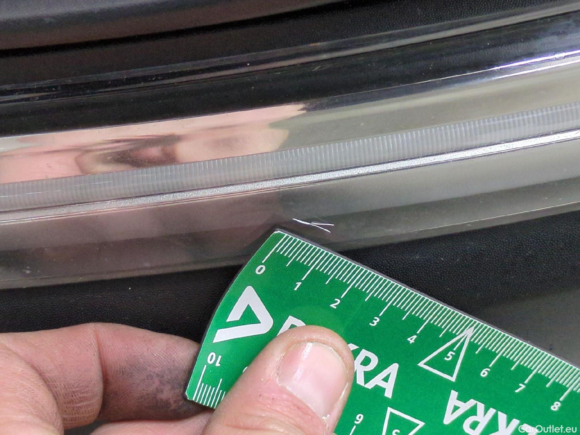  Renault  Captur RENAULT  5p Crossover Business dCi 90 - 18 #25