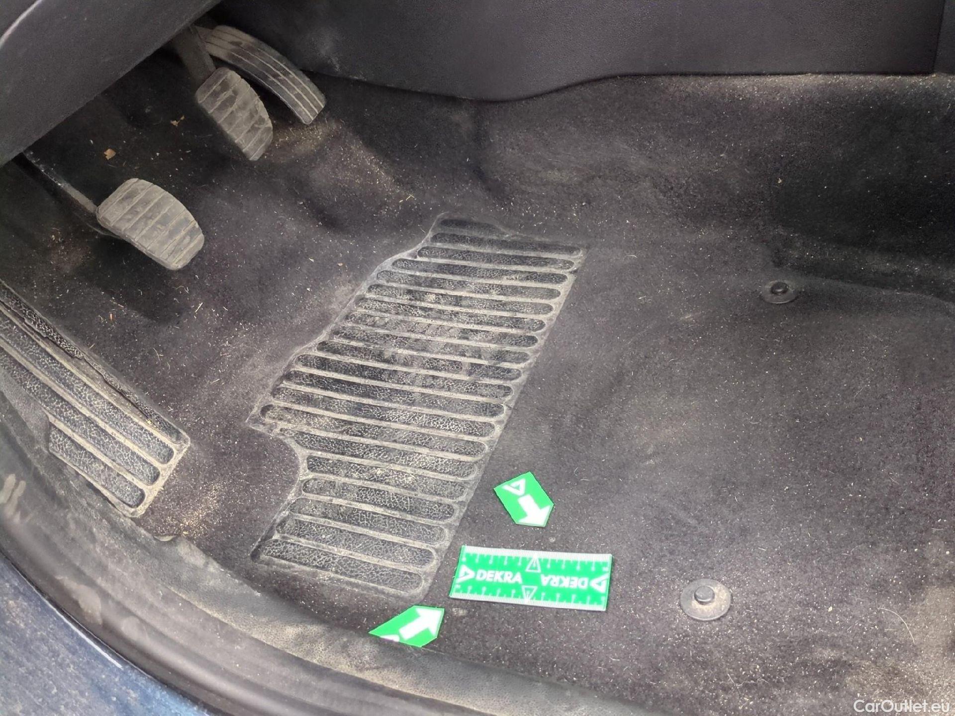  Renault  Captur RENAULT  5p Crossover Business dCi 90 - 18 #7