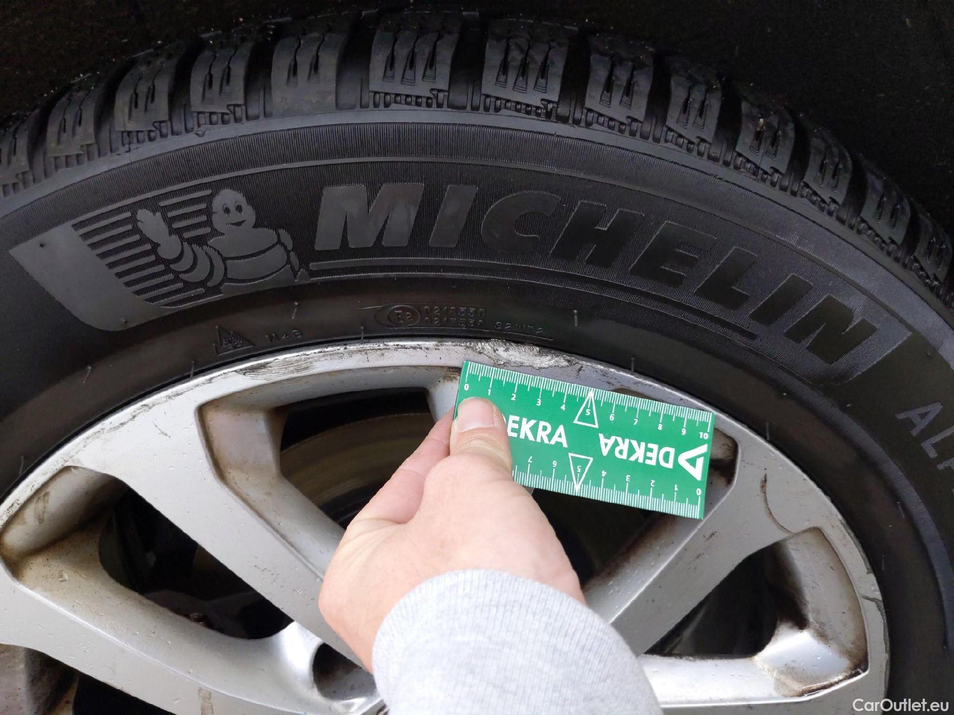  Renault  Kadjar RENAULT  / 2018 / 5P / Crossover Business Blue dCi 115 EDC #13