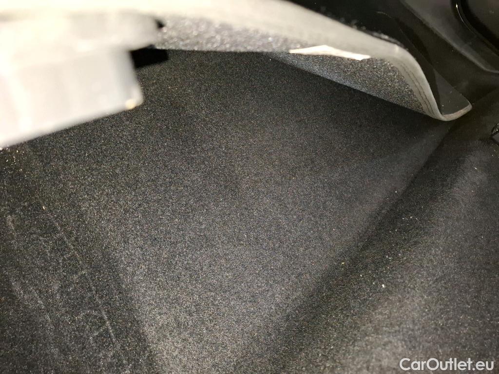  Peugeot  5008 PEUGEOT  / 2020 / 5P / SUV BlueHDi 130 S&S EAT8 GT Pack #16