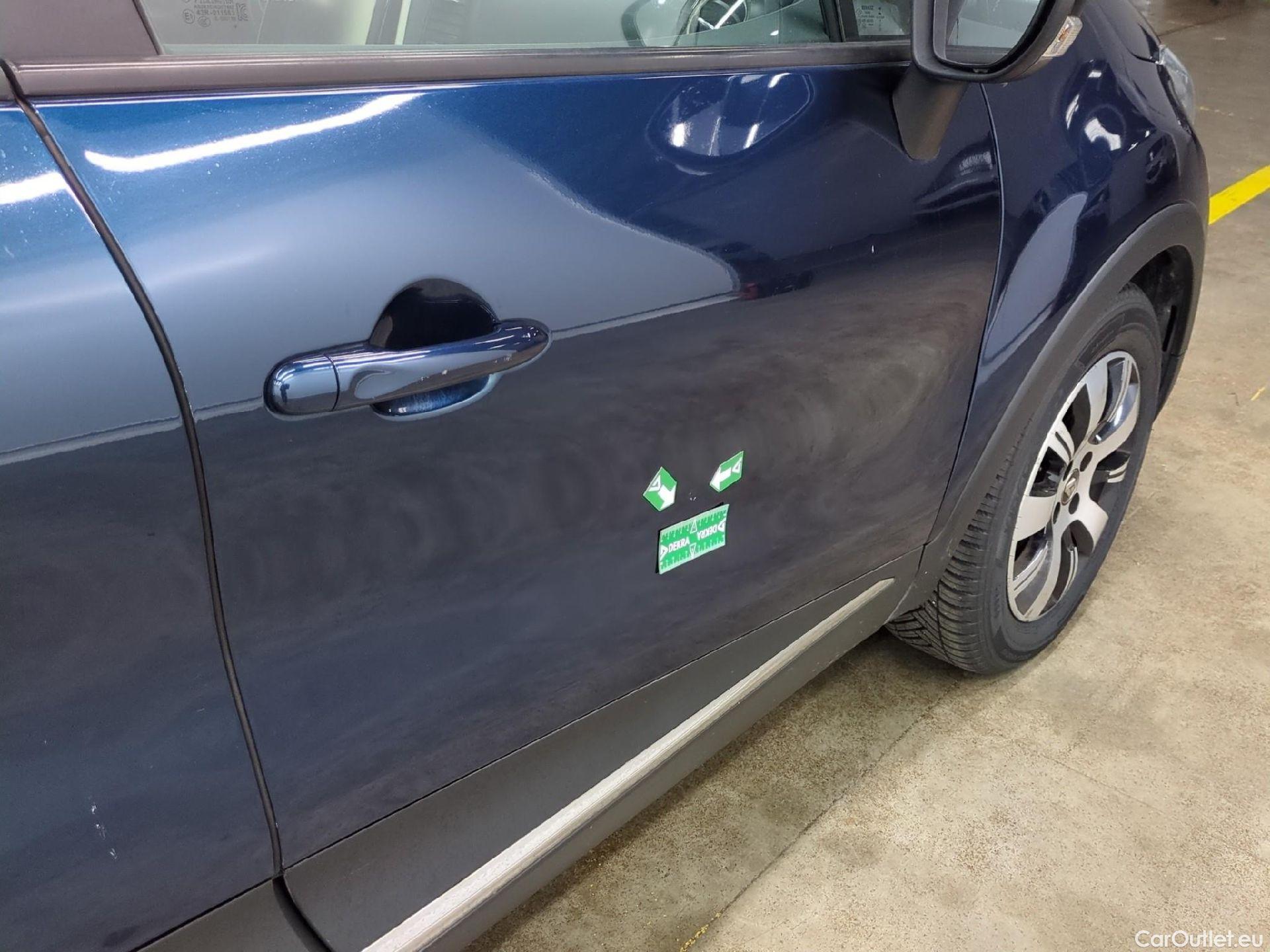  Renault  Captur RENAULT  5p Crossover Business dCi 90 - 18 #55