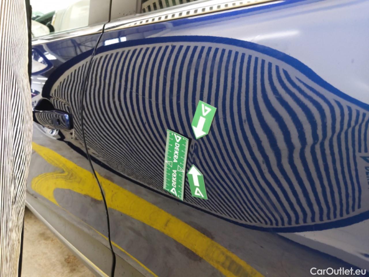  Renault  Kadjar RENAULT  / 2018 / 5P / Crossover Business Blue dCi 115 EDC #25