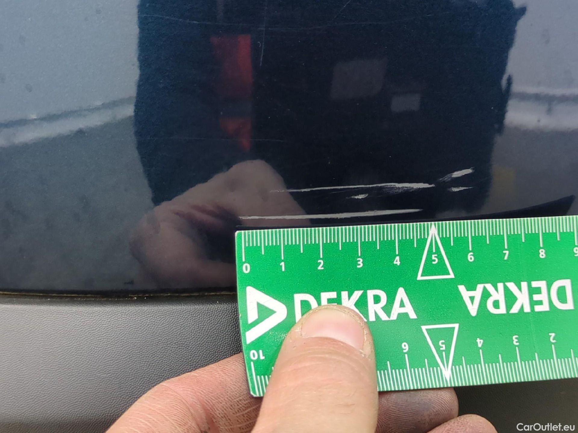  Renault  Captur RENAULT  5p Crossover Business dCi 90 - 18 #40