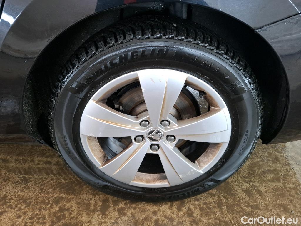  Skoda  Superb  Berline Business 2.0 TDI 150CV BVA7 E6d #35