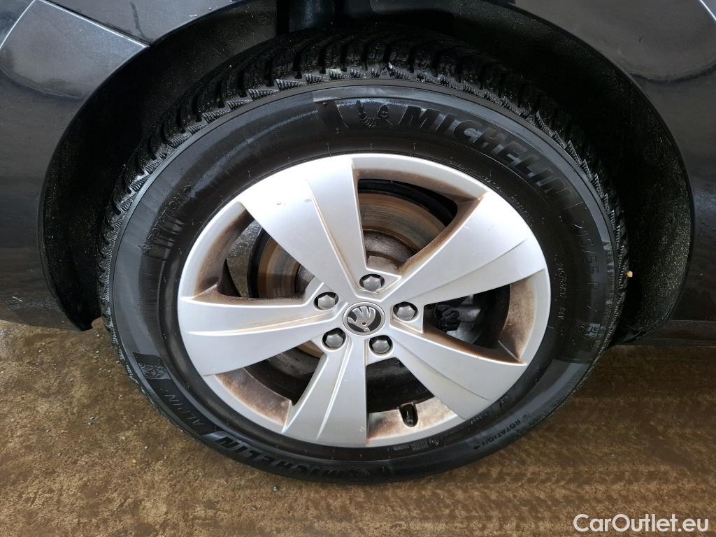  Skoda  Superb  Berline Business 2.0 TDI 150CV BVA7 E6d #65