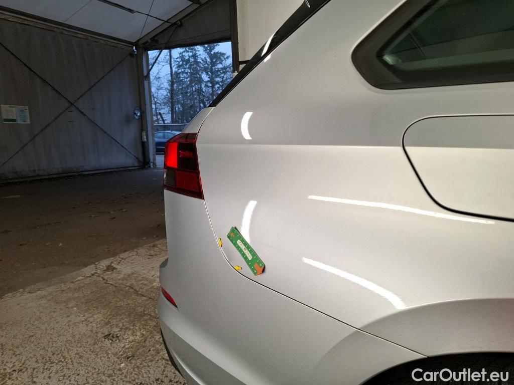  Volkswagen  Golf  VOLKSWAGEN SW / 2020 / 5P / Break 2.0 TDI SCR 150 DSG7 Life Business #1