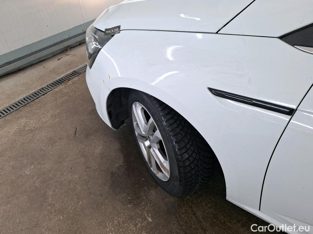  Renault  Megane  IV Berline 5pt. Business 1.5 dCi 115CV BVM6 E6dT #26