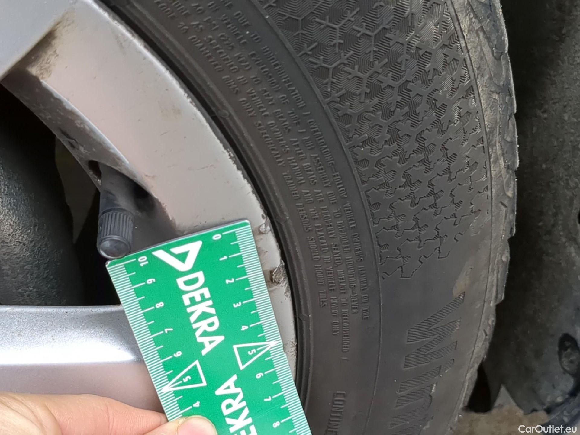  Volkswagen  Golf  VOLKSWAGEN / 2020 / 5P / Berline 2.0 TDI SCR 115 DSG7 Life Busi #5