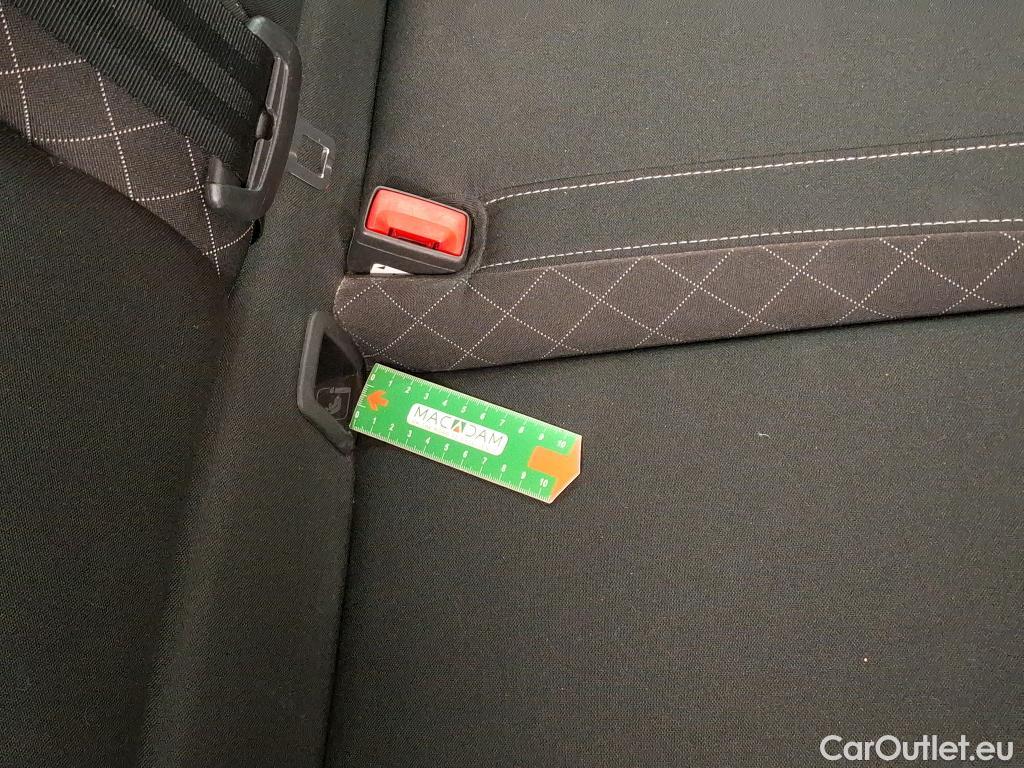  Skoda  Karoq SKODA  / 2017 / 5P / SUV 1.6 TDI 116ch DSG7 Ambition #10