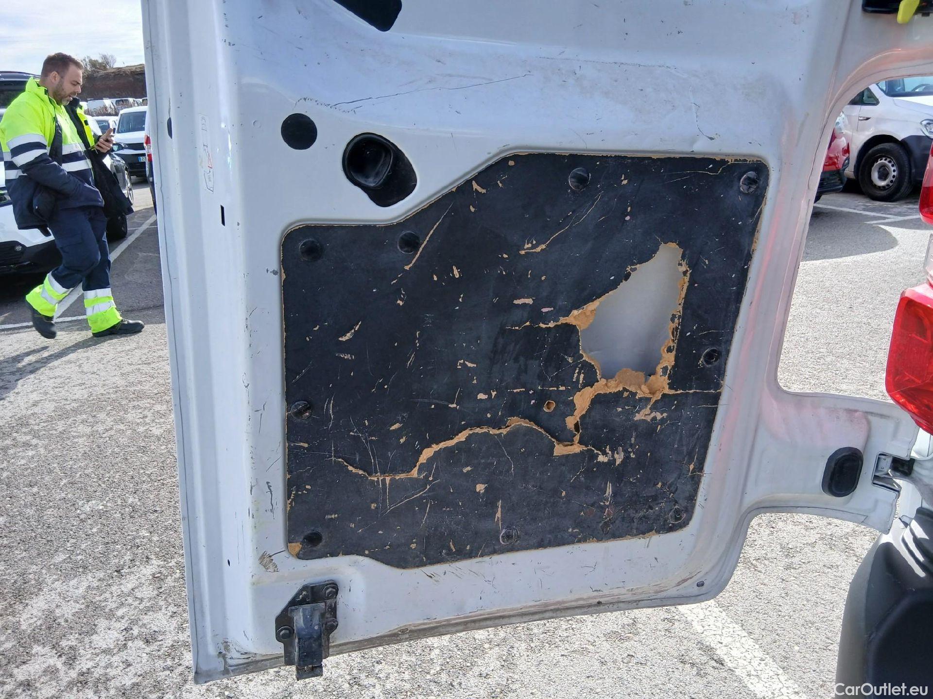  Opel  Vivaro OPEL  / 2019 / 4P / furgón 1.5 Diésel 88kW (120CV) M Std Select #10