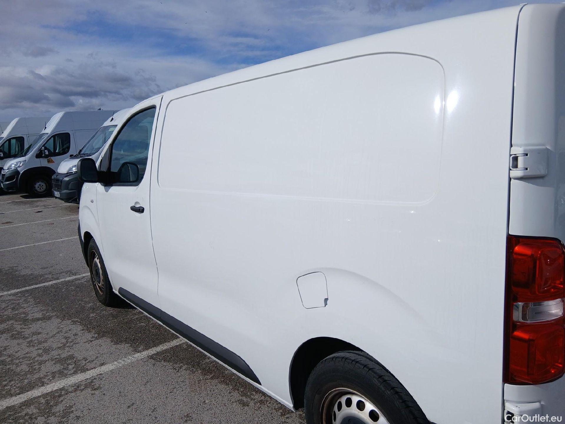  Opel  Vivaro OPEL  / 2019 / 4P / furgón 1.5 Diésel 88kW (120CV) M Std Select #5