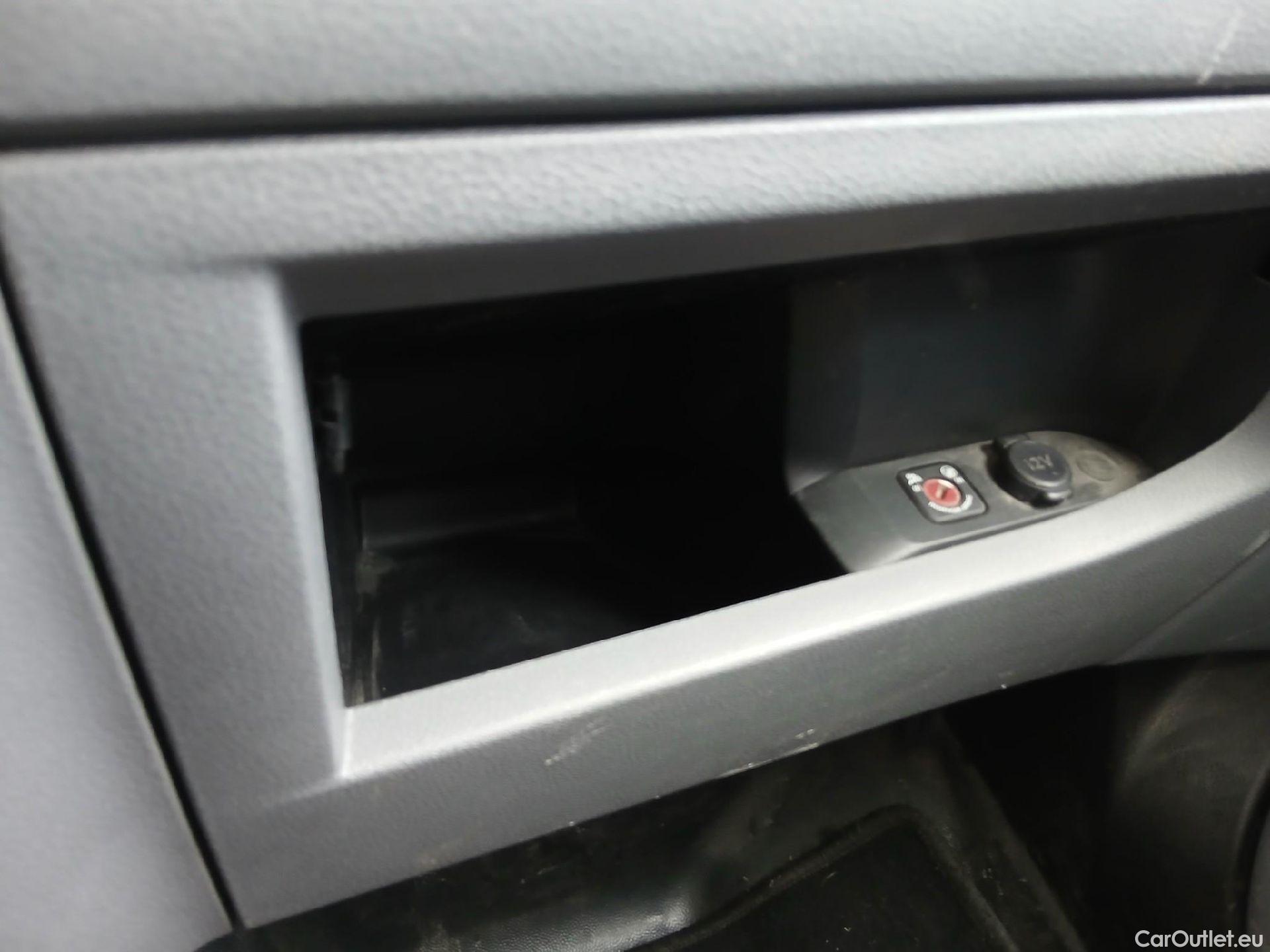  Opel  Vivaro OPEL  / 2019 / 4P / furgón 1.5 Diésel 88kW (120CV) M Std Select #1