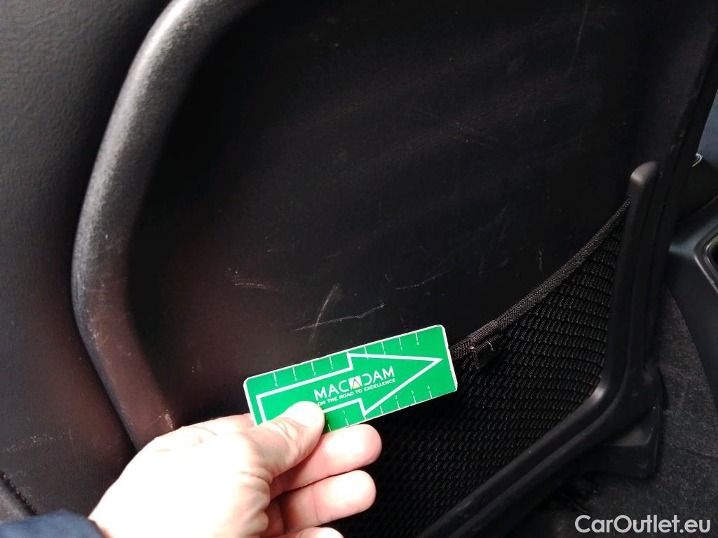  Volvo  XC 40 VOLVO XC40 / 2017 / 5P / todoterreno 1.5 T5 Twin Recharge R-Design Auto #10