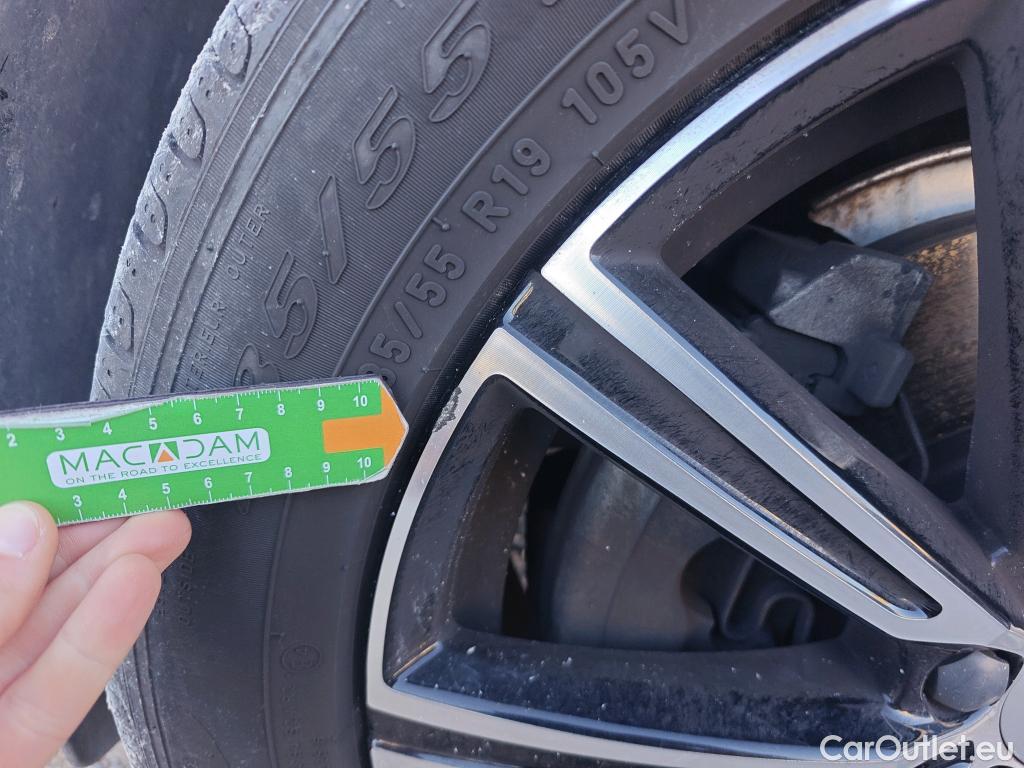  Volvo  XC60 VOLVO  / 2017 / 5P / todoterreno 2.0 T4 Inscription Auto #41