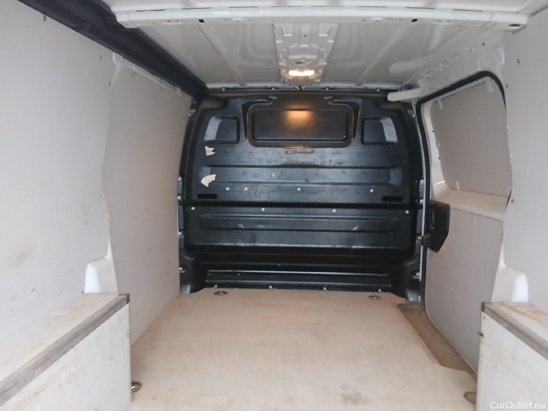  Citroen  Jumpy  Furgón Furgón Talla M 1.5 BlueHDi 120CV MT6 6E #14