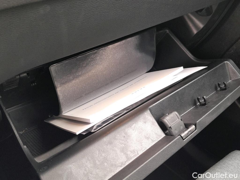  Volvo  XC 40 VOLVO XC40 / 2021 / 5P / todoterreno 1.5 T2 Core Auto #2