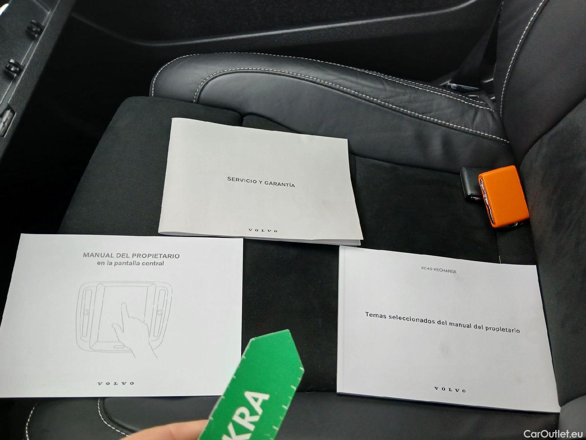  Volvo  XC 40 VOLVO XC40 / 2017 / 5P / todoterreno 1.5 T5 Twin Recharge R-Design Auto #2