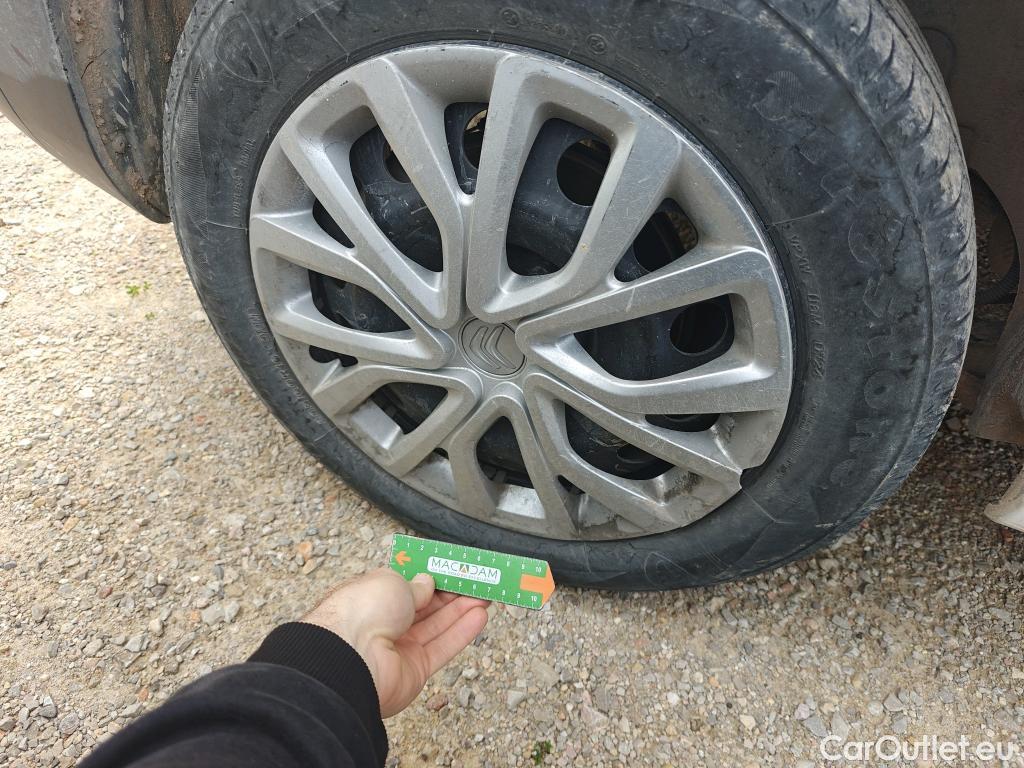  Citroen  Berlingo CITROEN  / 2018 / 5P / monovolumen compacto Talla M BlueHDi 100 S&S LIVE PACK #51