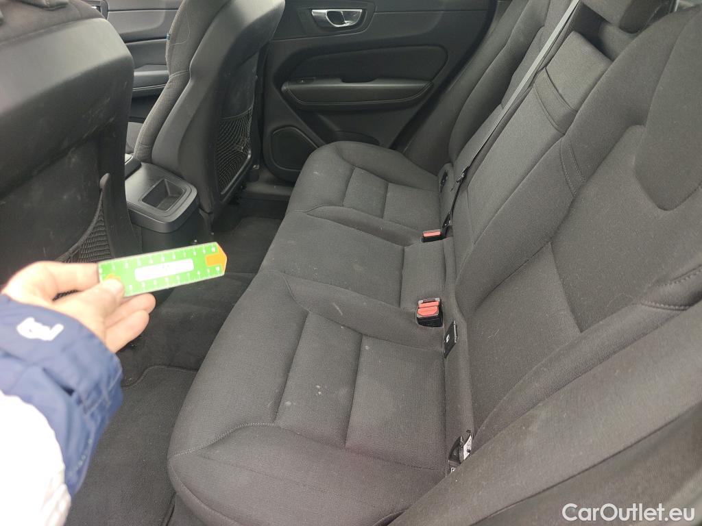  Volvo  XC60 VOLVO  / 2017 / 5P / todoterreno 2.0 B4 D AWD Momentum Pro Auto #18