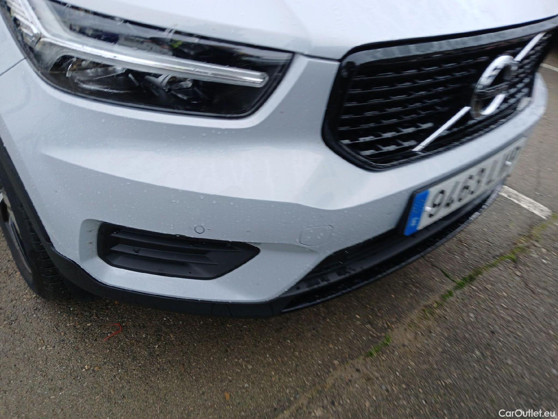  Volvo  XC 40 VOLVO XC40 / 2017 / 5P / todoterreno 1.5 T5 Twin Recharge R-Design Auto #9