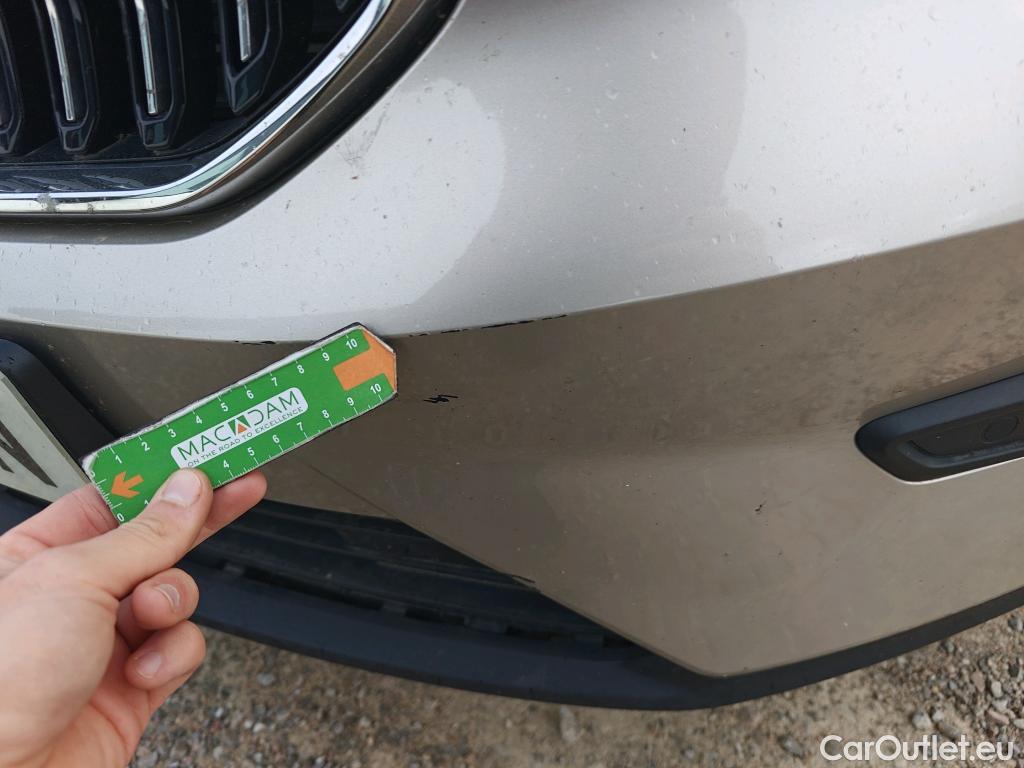  Volvo  XC 40 VOLVO XC40 / 2021 / 5P / todoterreno 1.5 T4 Recharge PHEV Core Auto #28