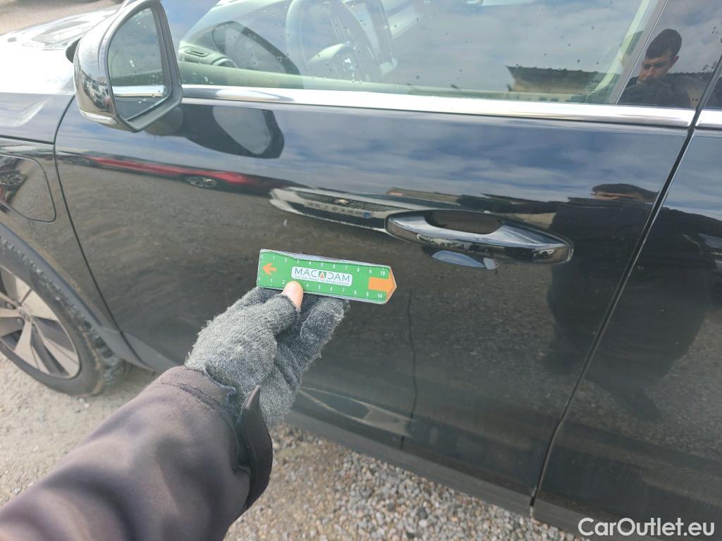  Volvo  XC 40 VOLVO XC40 / 2021 / 5P / todoterreno 1.5 T4 Recharge PHEV Core Auto #14