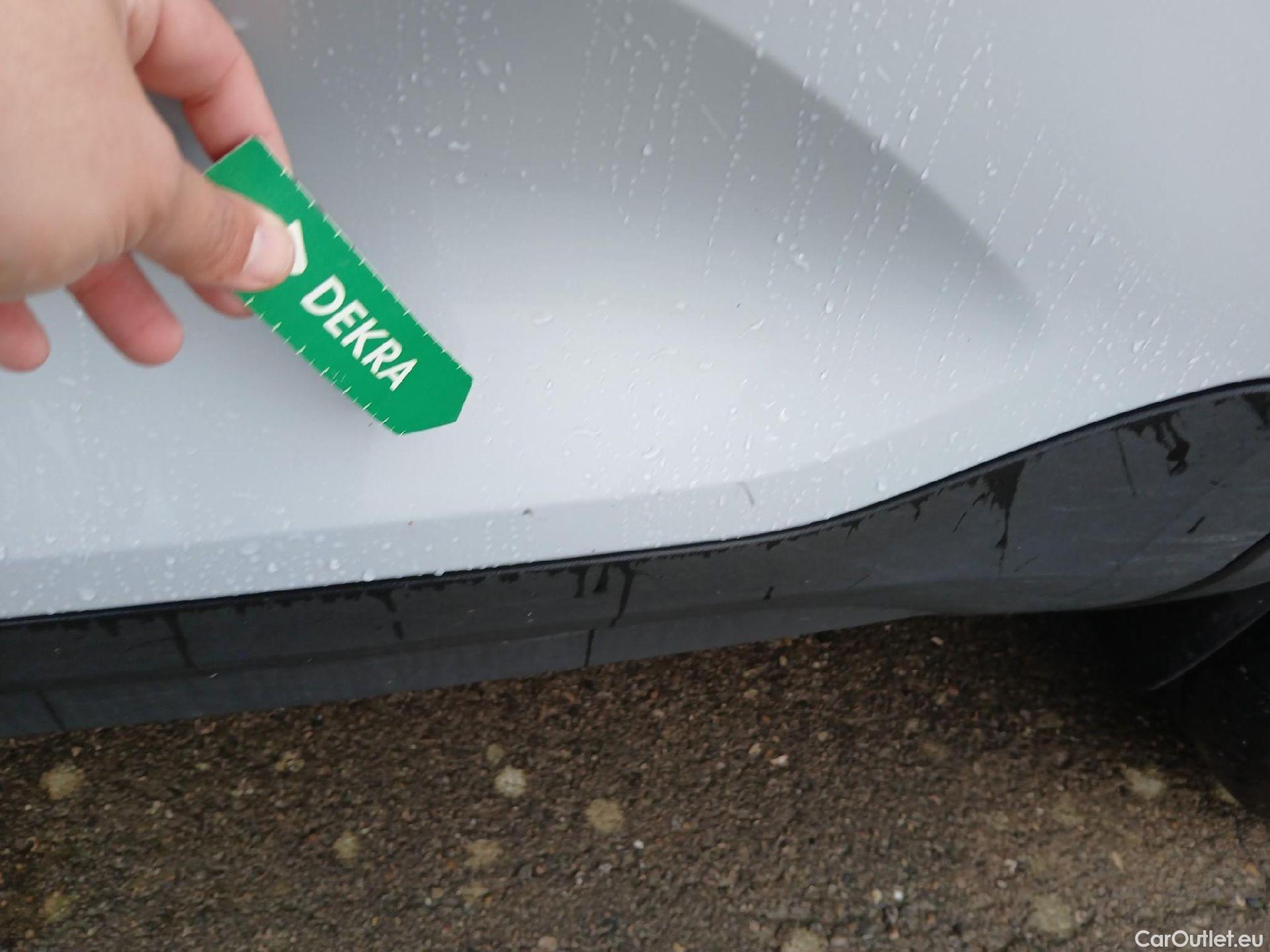  Volvo  XC 40 VOLVO XC40 / 2017 / 5P / todoterreno 1.5 T5 Twin Recharge R-Design Auto #20