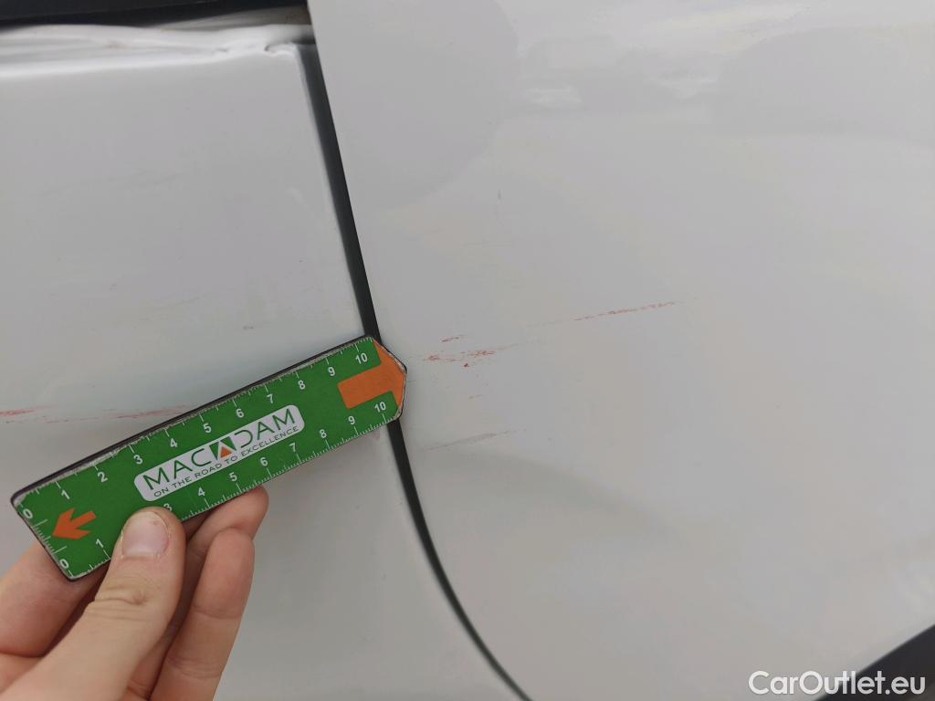  Citroen  Berlingo CITROEN  / 2018 / 5P / monovolumen compacto Talla M BlueHDi 100 S&S LIVE PACK #48