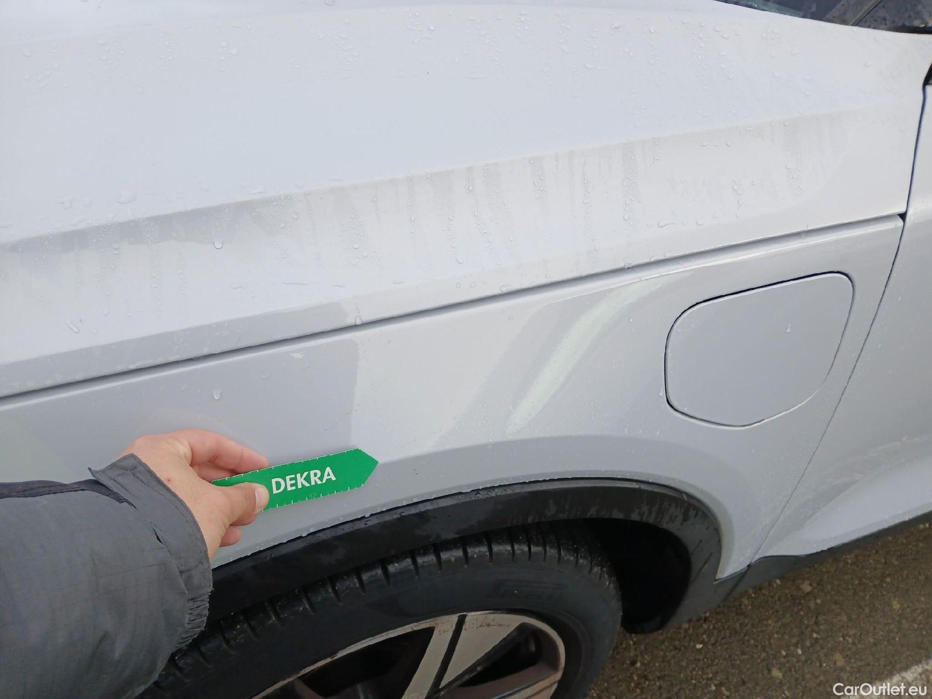  Volvo  XC 40 VOLVO XC40 / 2017 / 5P / todoterreno 1.5 T5 Twin Recharge R-Design Auto #11