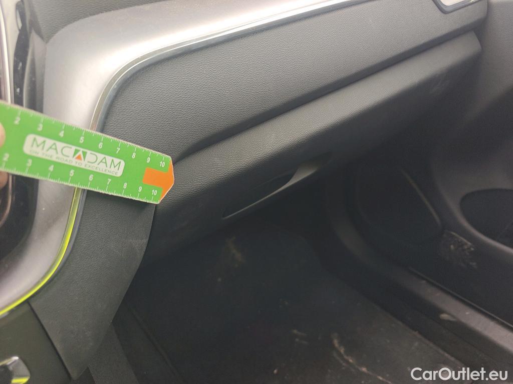  Volvo  XC60 VOLVO  / 2017 / 5P / todoterreno 2.0 B4 D AWD Momentum Pro Auto #23