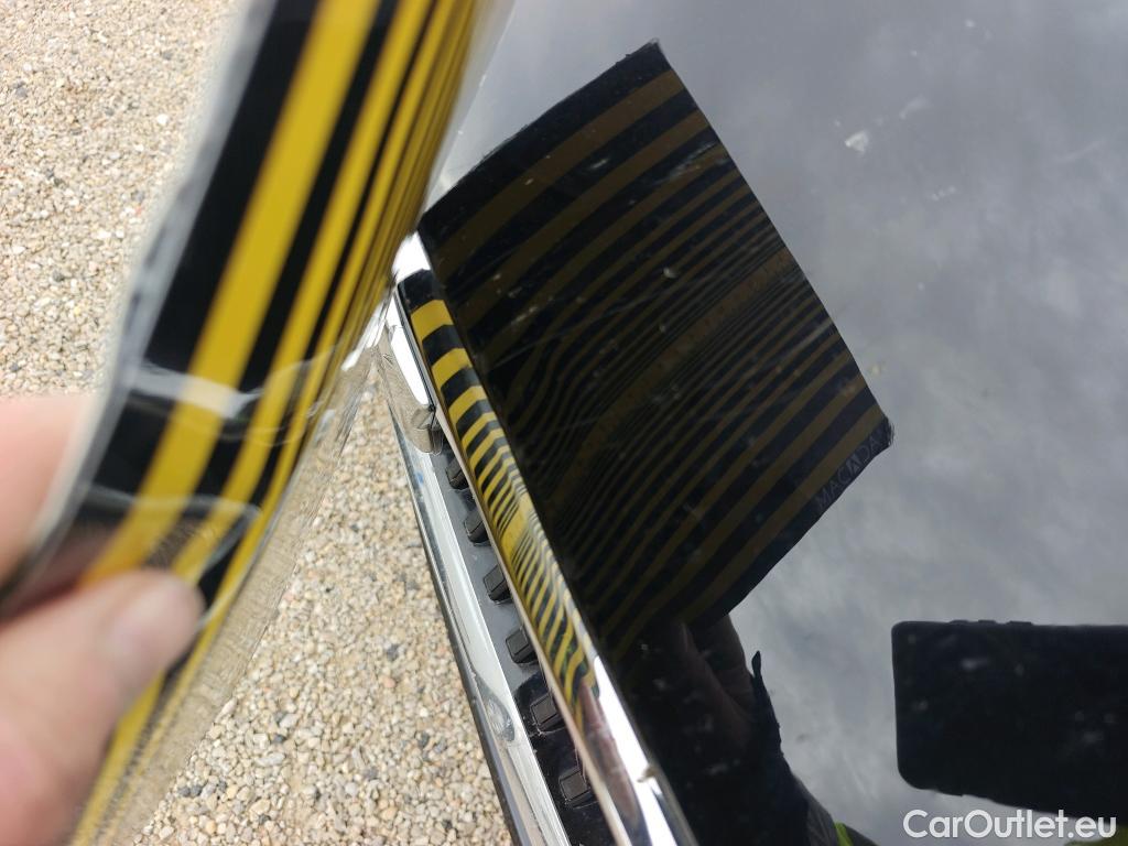  Volvo  XC60 VOLVO  / 2017 / 5P / todoterreno 2.0 B4 D AWD Momentum Pro Auto #4