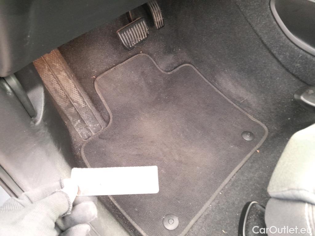  Volvo  XC 40 VOLVO XC40 / 2021 / 5P / todoterreno 1.5 T2 Core Auto #8