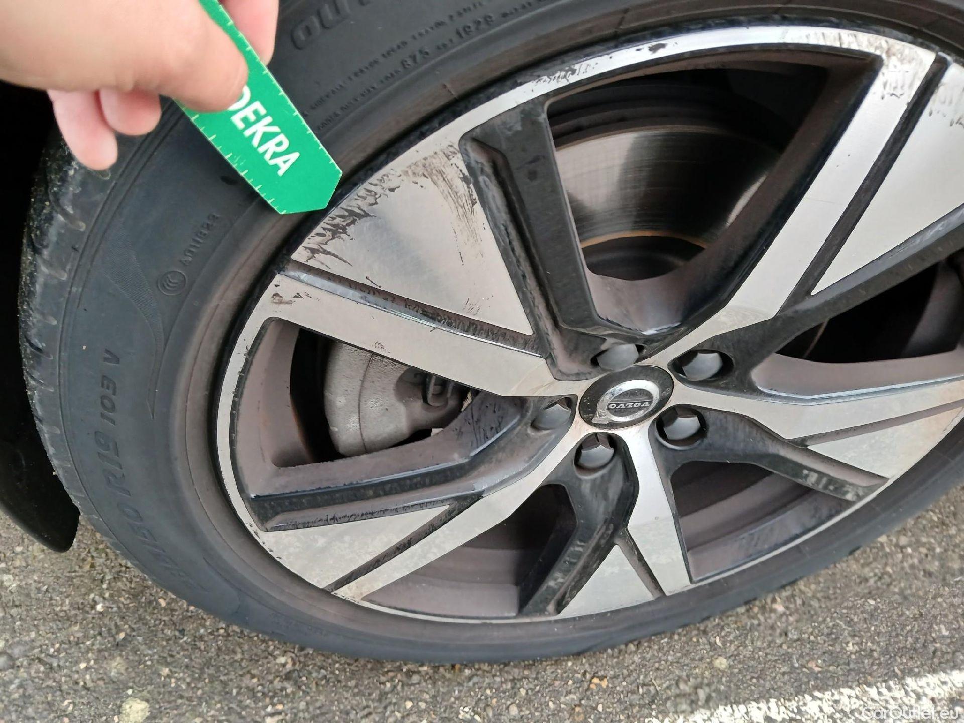  Volvo  XC 40 VOLVO XC40 / 2017 / 5P / todoterreno 1.5 T5 Twin Recharge R-Design Auto #12