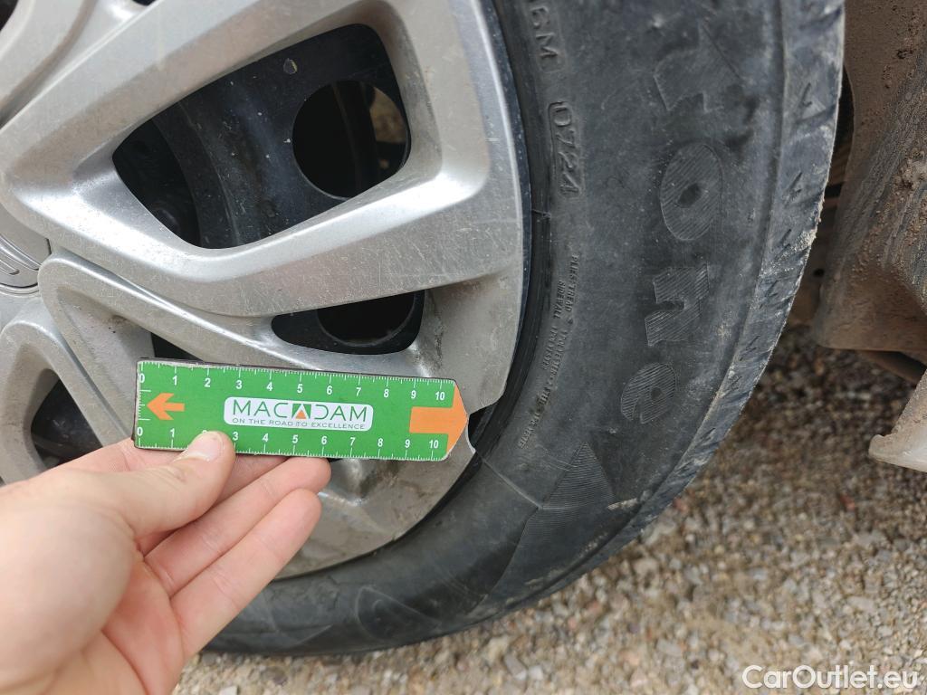  Citroen  Berlingo CITROEN  / 2018 / 5P / monovolumen compacto Talla M BlueHDi 100 S&S LIVE PACK #52