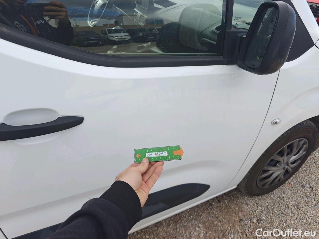  Citroen  Berlingo CITROEN  / 2018 / 5P / monovolumen compacto Talla M BlueHDi 100 S&S LIVE PACK #43