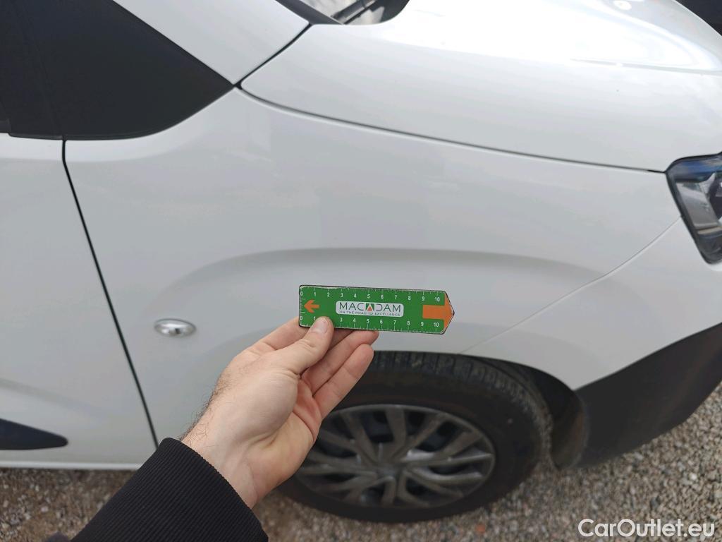  Citroen  Berlingo CITROEN  / 2018 / 5P / monovolumen compacto Talla M BlueHDi 100 S&S LIVE PACK #63