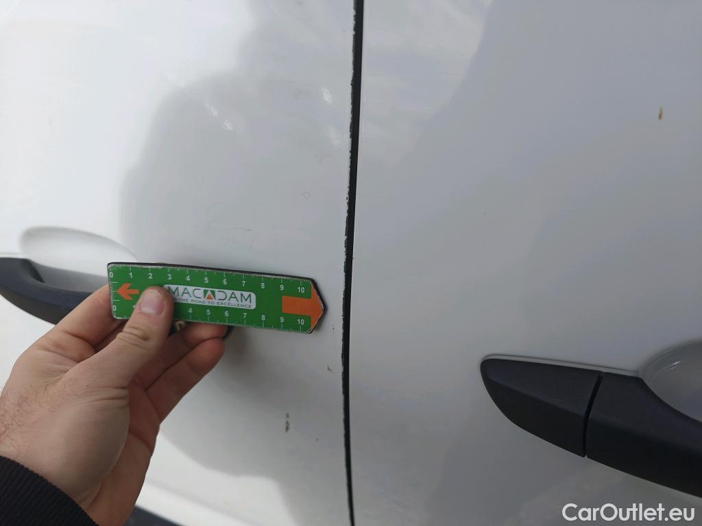  Citroen  Berlingo CITROEN  / 2018 / 5P / monovolumen compacto Talla M BlueHDi 100 S&S LIVE PACK #15