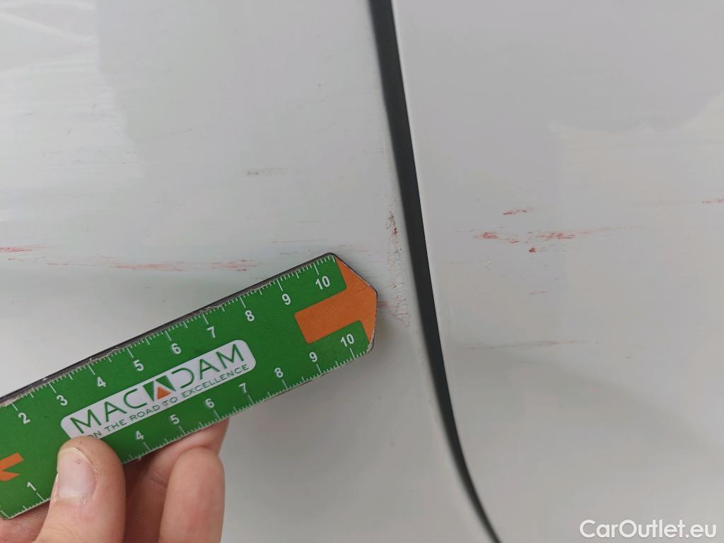  Citroen  Berlingo CITROEN  / 2018 / 5P / monovolumen compacto Talla M BlueHDi 100 S&S LIVE PACK #9