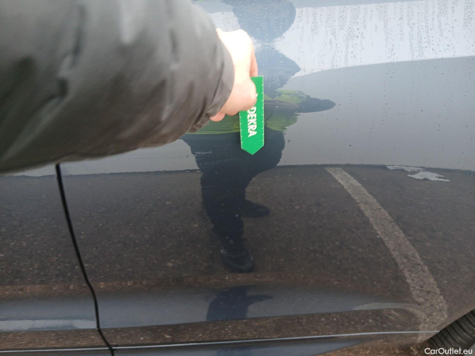  Volvo  XC60 VOLVO  / 2017 / 5P / todoterreno 2.0 B4 D4 AWD Business Plus Auto #6