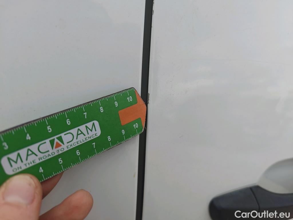  Citroen  Berlingo CITROEN  / 2018 / 5P / monovolumen compacto Talla M BlueHDi 100 S&S LIVE PACK #22