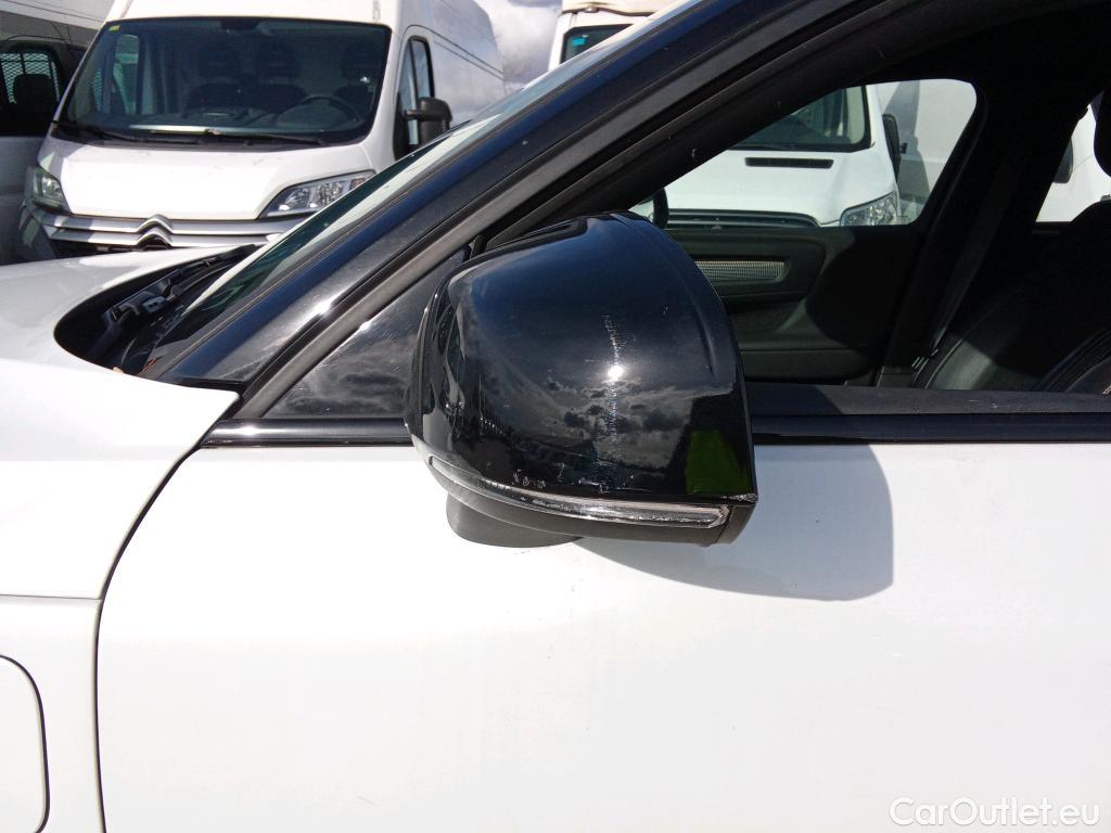  Volvo  XC 40 VOLVO XC40 / 2017 / 5P / todoterreno 1.5 T4 Twin Recharge R-Design Auto #50