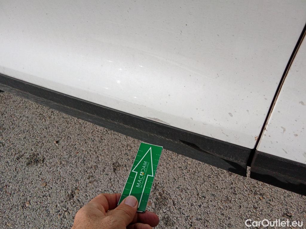  Volvo  XC 40 VOLVO XC40 / 2017 / 5P / todoterreno 1.5 T4 Twin Recharge R-Design Auto #24