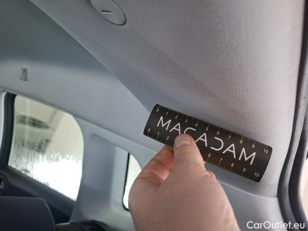  Peugeot  2008  Allure 1.2 PureTech 110CV BVA6 E6 #36