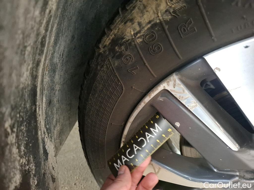  Peugeot  2008  Allure 1.2 PureTech 110CV BVA6 E6 #21