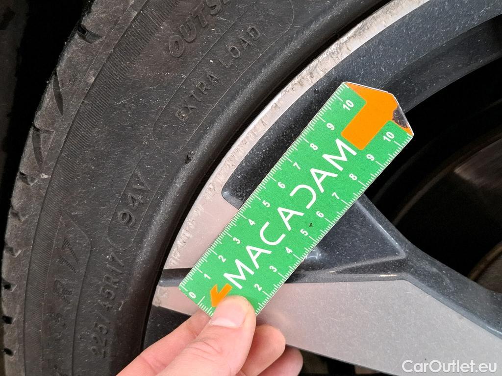  Peugeot  308 PEUGEOT  / 2021 / 5P / Berline PHEV 180 E-EAT8 ACTIVE PACK #27